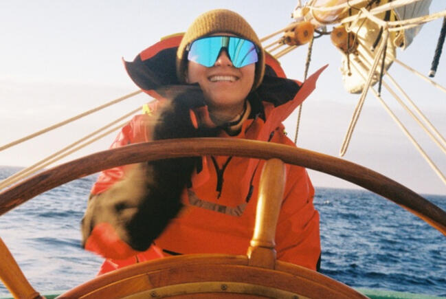 Sailing to Antarctica